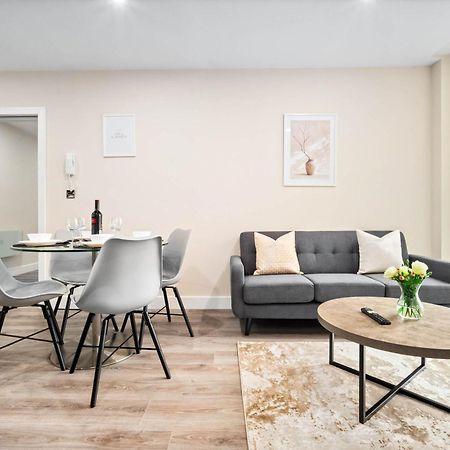 New Luxury Two Bedroom Apartment - City Centre - Netflix - Wifi - Top Rated - Jq 8Ah Бирмингем Экстерьер фото
