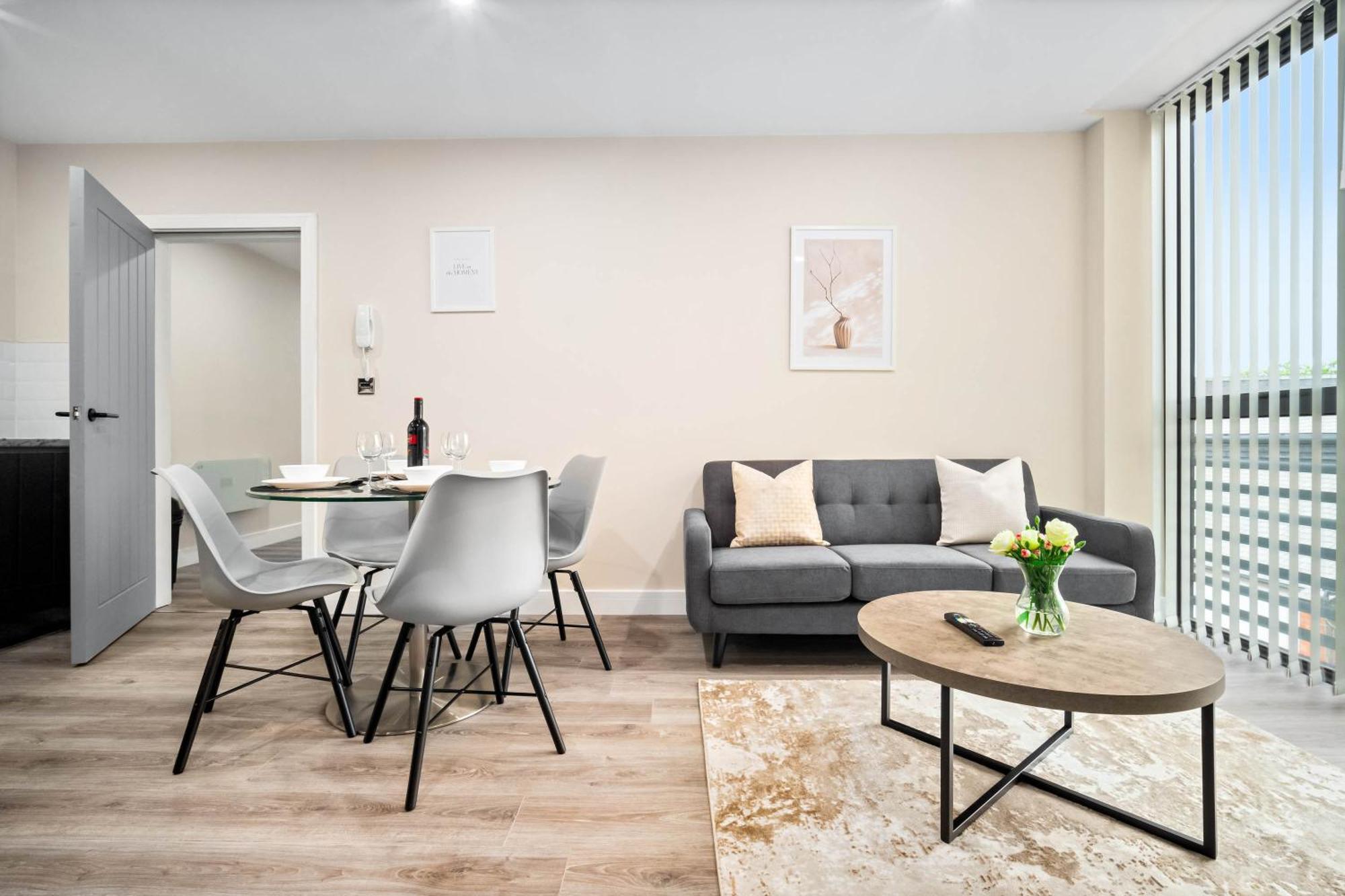 New Luxury Two Bedroom Apartment - City Centre - Netflix - Wifi - Top Rated - Jq 8Ah Бирмингем Экстерьер фото