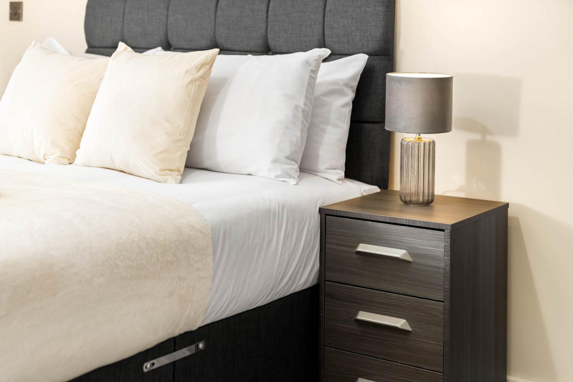 New Luxury Two Bedroom Apartment - City Centre - Netflix - Wifi - Top Rated - Jq 8Ah Бирмингем Экстерьер фото