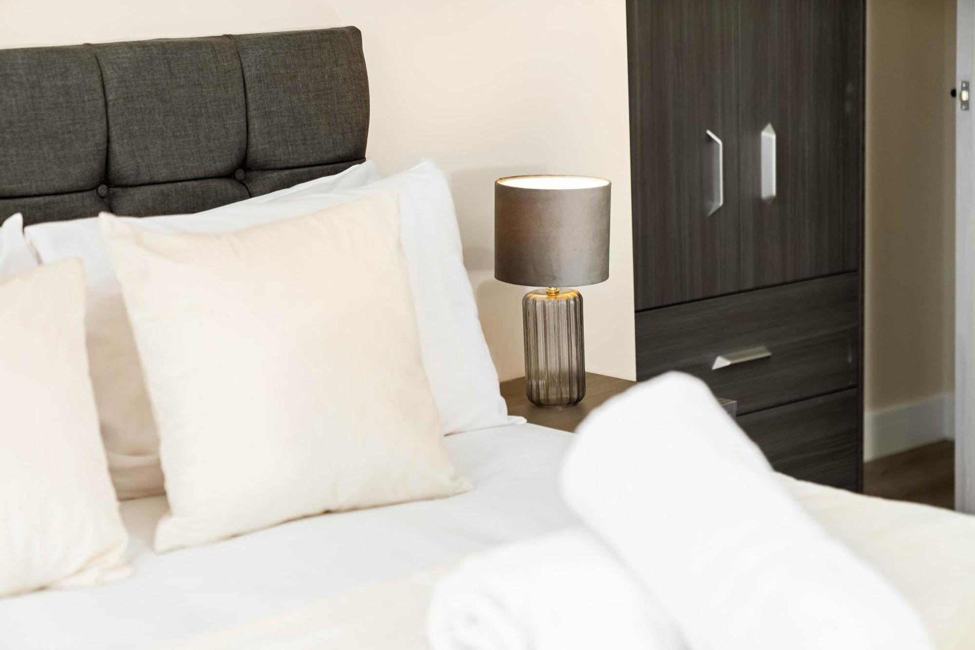 New Luxury Two Bedroom Apartment - City Centre - Netflix - Wifi - Top Rated - Jq 8Ah Бирмингем Экстерьер фото