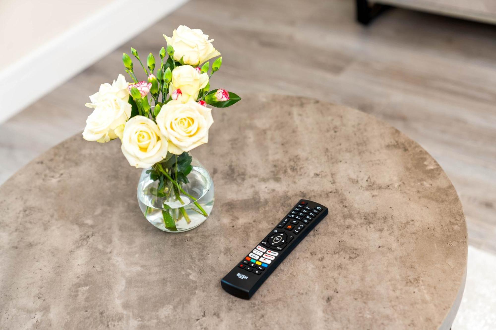 New Luxury Two Bedroom Apartment - City Centre - Netflix - Wifi - Top Rated - Jq 8Ah Бирмингем Экстерьер фото
